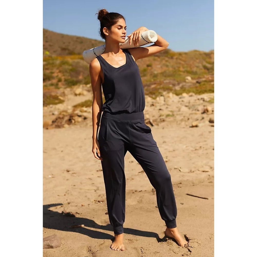 Sweaty Betty Gary‎ Jumpsuit in Black Size Large Athleisure Active Hiking Outdoor